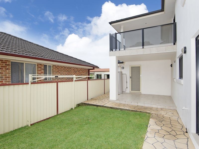 2/14 Oaks Avenue, Long Jetty NSW 2261
