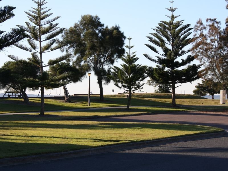 8 Tuggerah Parade, The Entrance NSW 2261