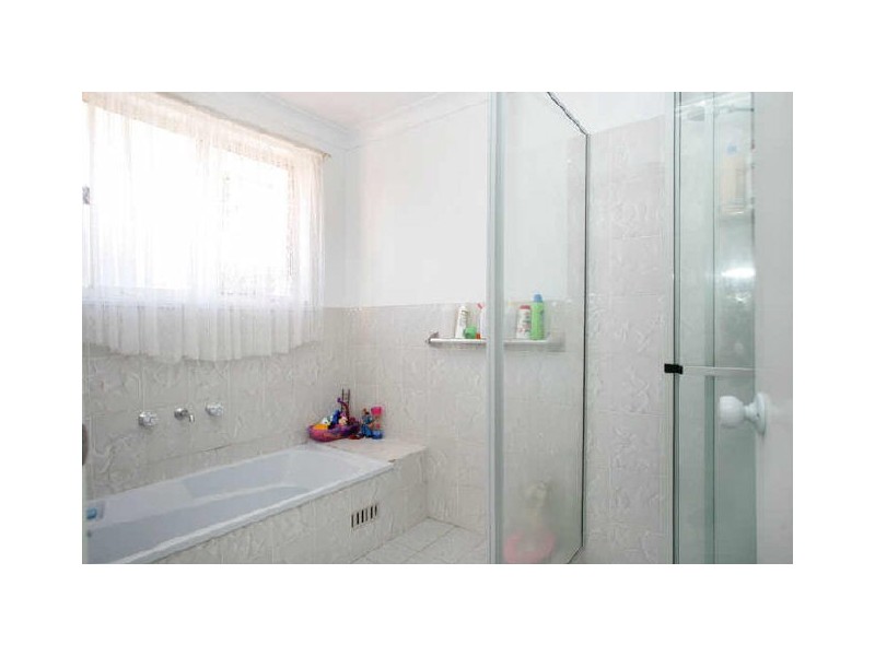 12 Pendant Parade, Killarney Vale NSW 2261