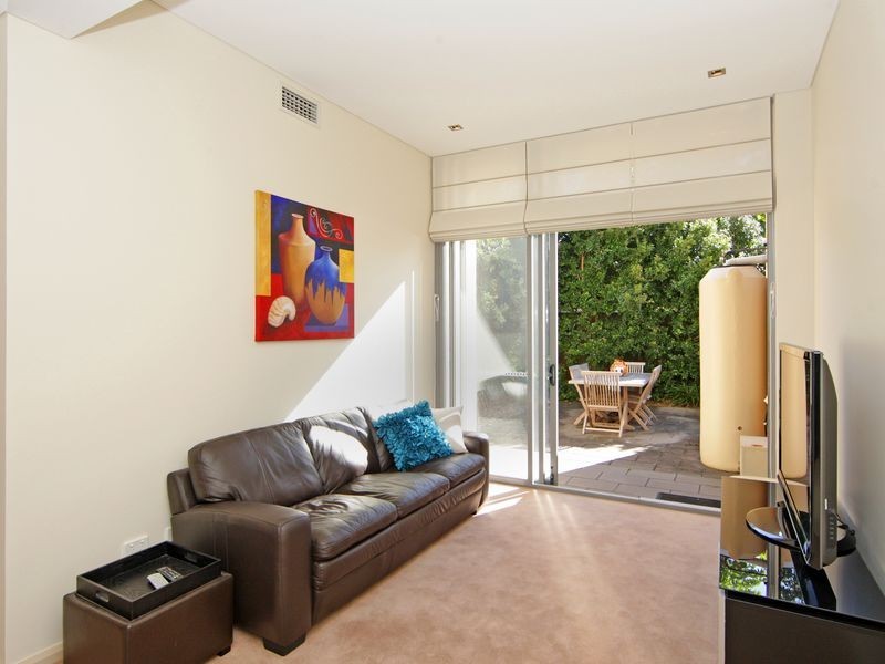 2/146 Ocean Parade, Blue Bay NSW 2261