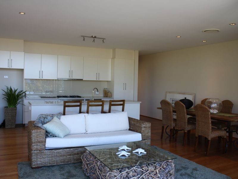 8/146 Ocean Parade, Blue Bay NSW 2261