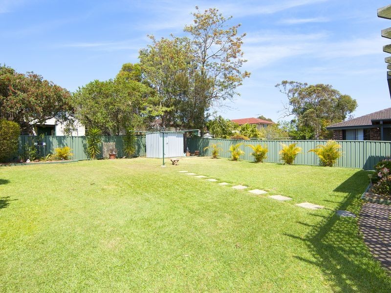 12 Patrick Street, Bateau Bay NSW 2261