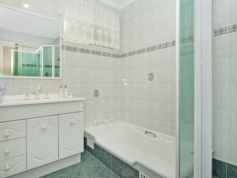 12 Patrick Street, Bateau Bay NSW 2261