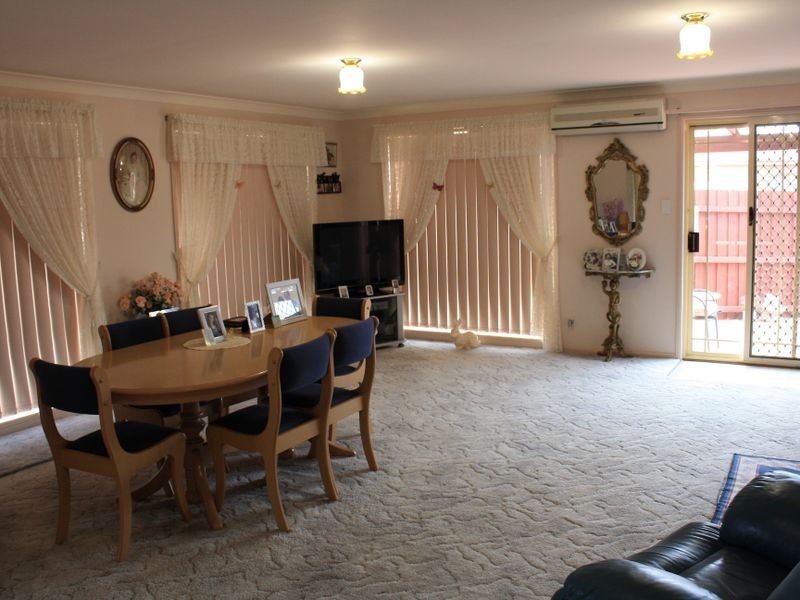 1 Friendship Close, Bateau Bay NSW 2261