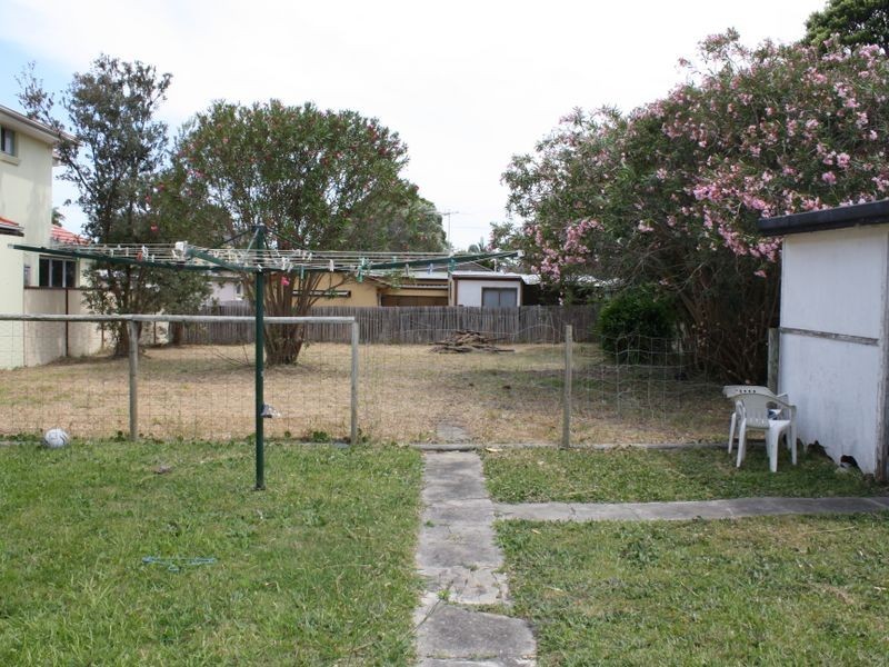 11 Yethonga Avenue, Blue Bay NSW 2261