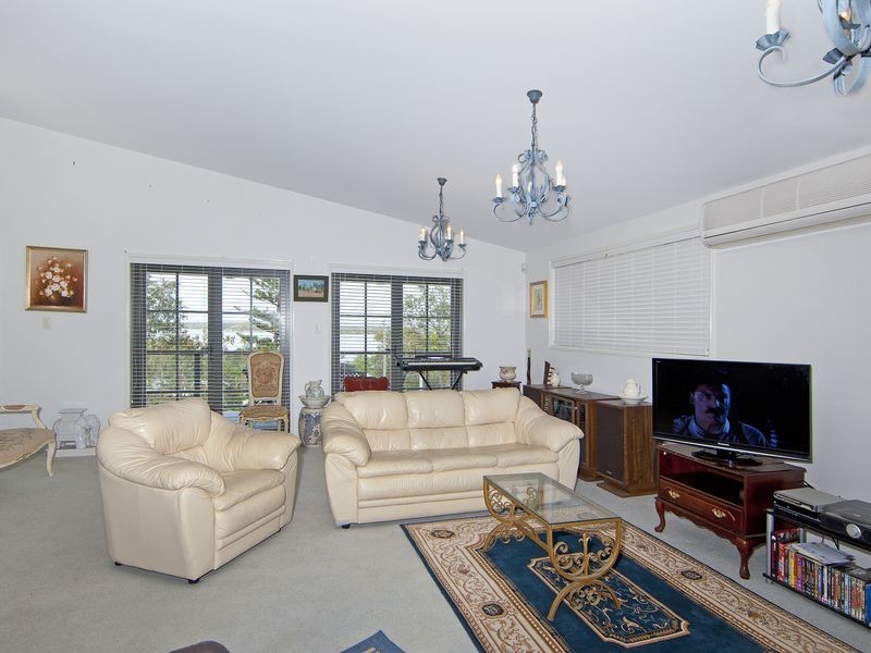 13 Andrew Street, Lake Munmorah NSW 2259