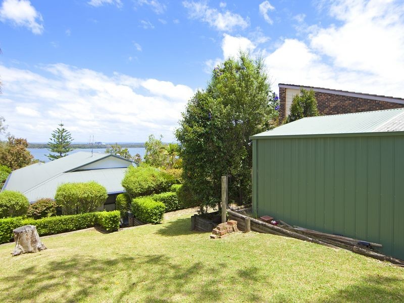 13 Andrew Street, Lake Munmorah NSW 2259