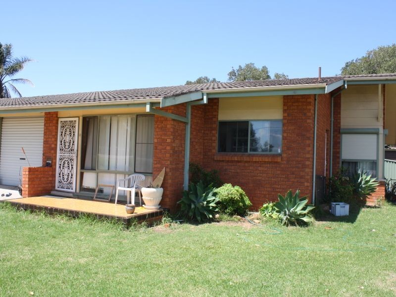 1/2 Lynch Crescent, The Entrance North NSW 2261