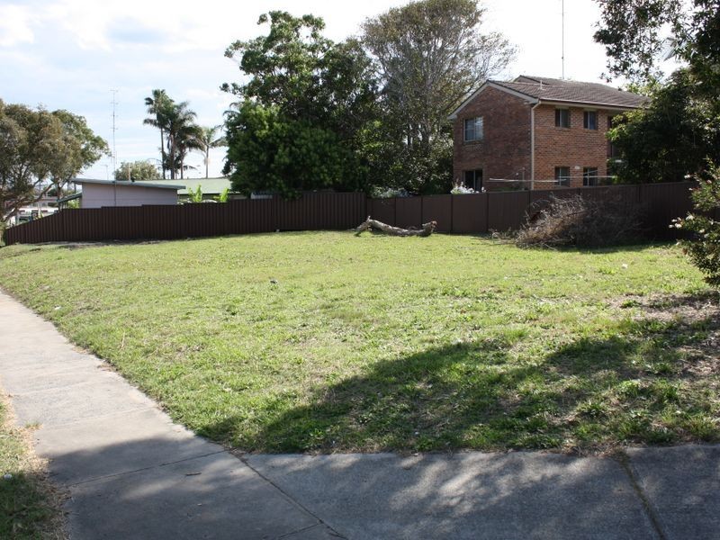 39 Gosford Avenue, The Entrance NSW 2261