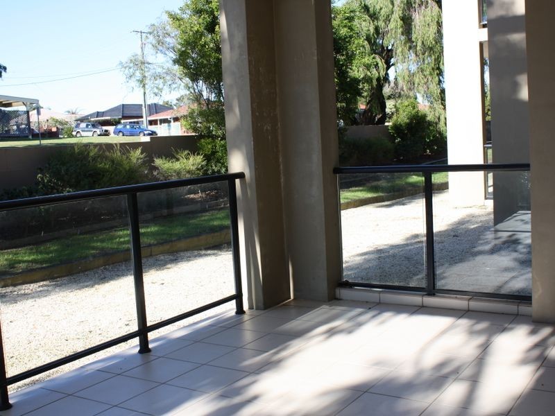 2/18-24 Battley Avenue, The Entrance NSW 2261