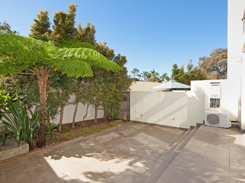 1/2 – 6 Warrigal Street, The Entrance NSW 2261