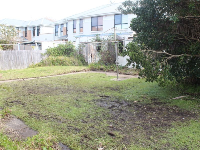 17 Oakland Avenue, The Entrance NSW 2261