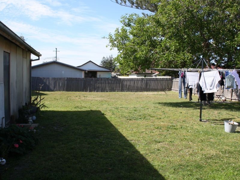 16 Kulgoa Street, Blue Bay NSW 2261