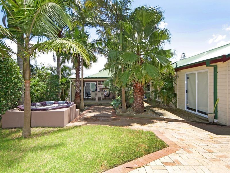 72 Grandview Street, Shelly Beach NSW 2261
