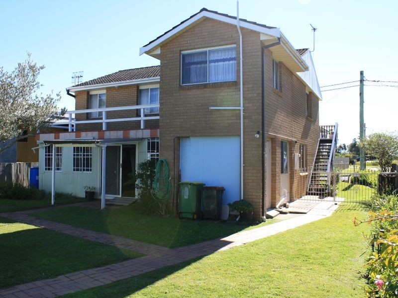 15 Coogee Avenue, The Entrance North NSW 2261