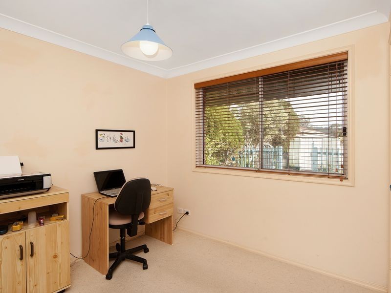 183 Cresthaven Avenue, Bateau Bay NSW 2261