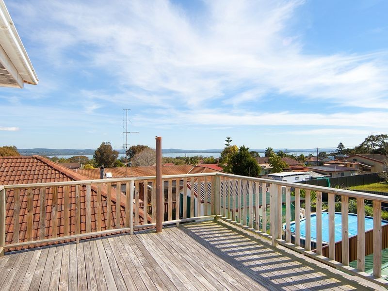 36 Thompson Street, Long Jetty NSW 2261