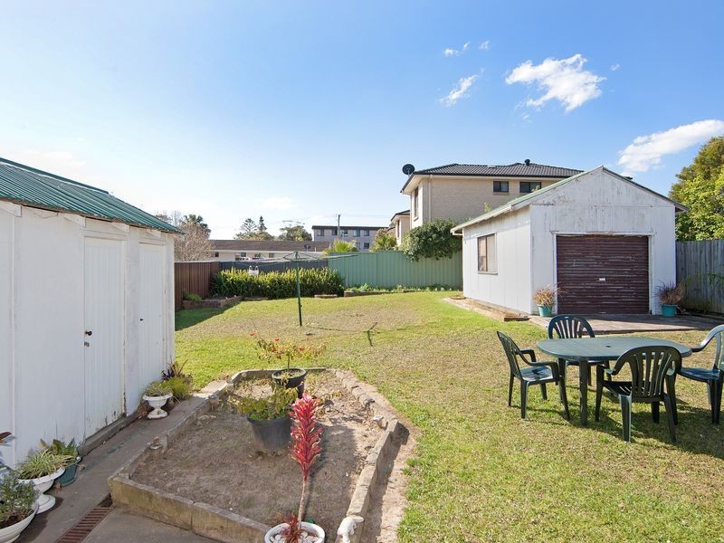 36 Thompson Street, Long Jetty NSW 2261