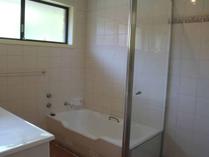 5 Moorah Avenue, Blue Bay NSW 2261