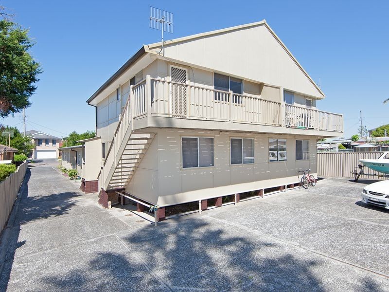 6 Yeddenba Avenue, Blue Bay NSW 2261