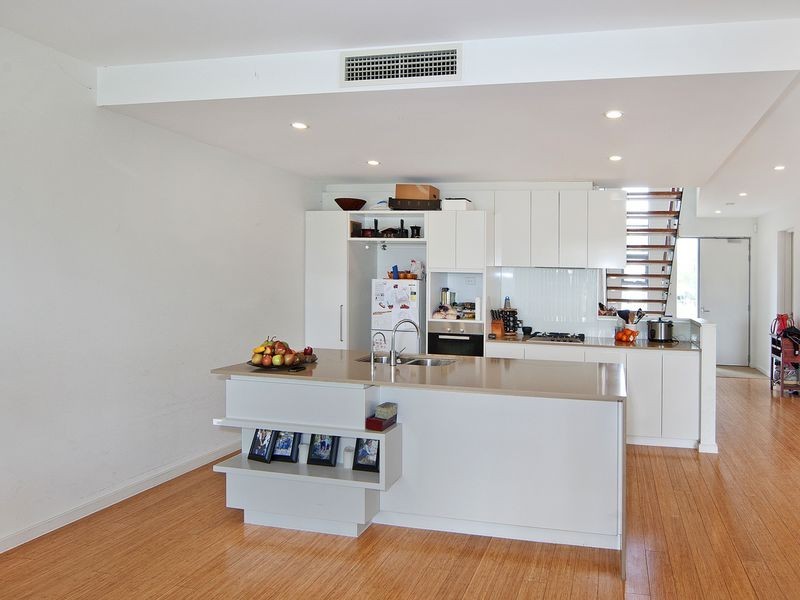 16 Huntingdale Drive, Magenta NSW 2261