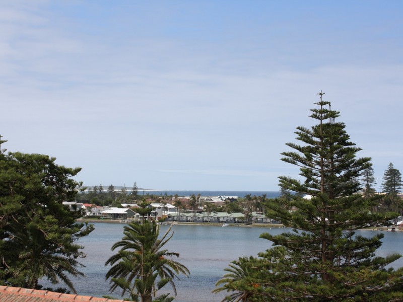 Room 401/89-95 The Entrance Road, The Entrance NSW 2261