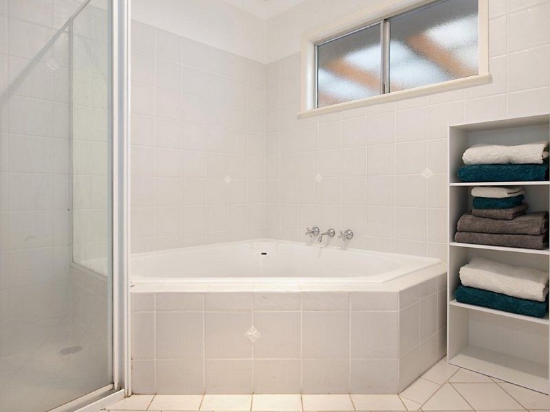 123 Eastern Road, Bateau Bay NSW 2261