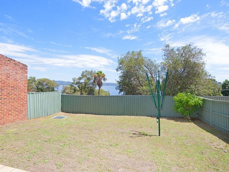 1/5 Gordon Road, Long Jetty NSW 2261