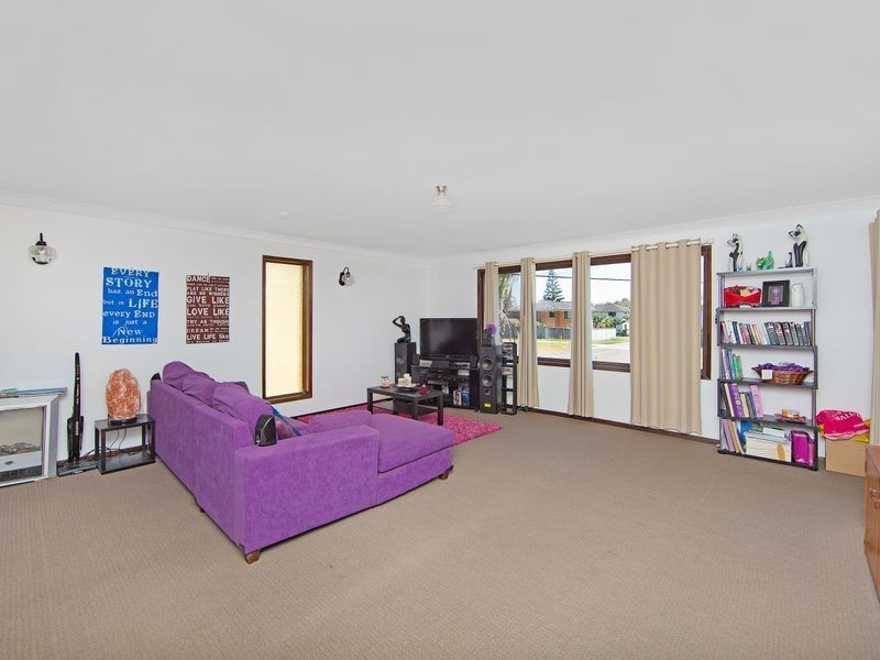 12 Wilfred Barrett Drive, The Entrance North NSW 2261
