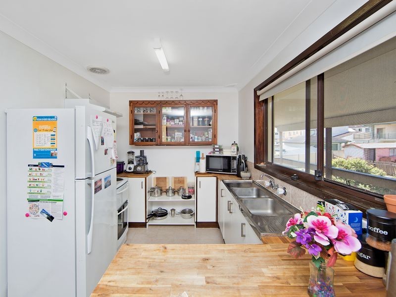 12 Wilfred Barrett Drive, The Entrance North NSW 2261