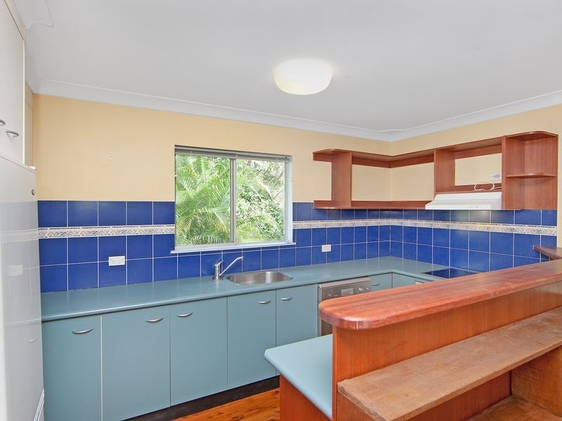 4 Garland Avenue, Killarney Vale NSW 2261