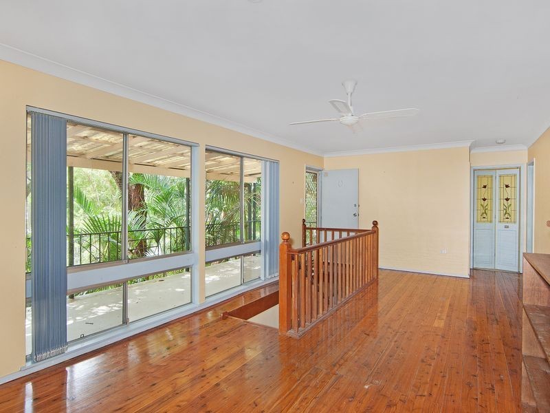 4 Garland Avenue, Killarney Vale NSW 2261