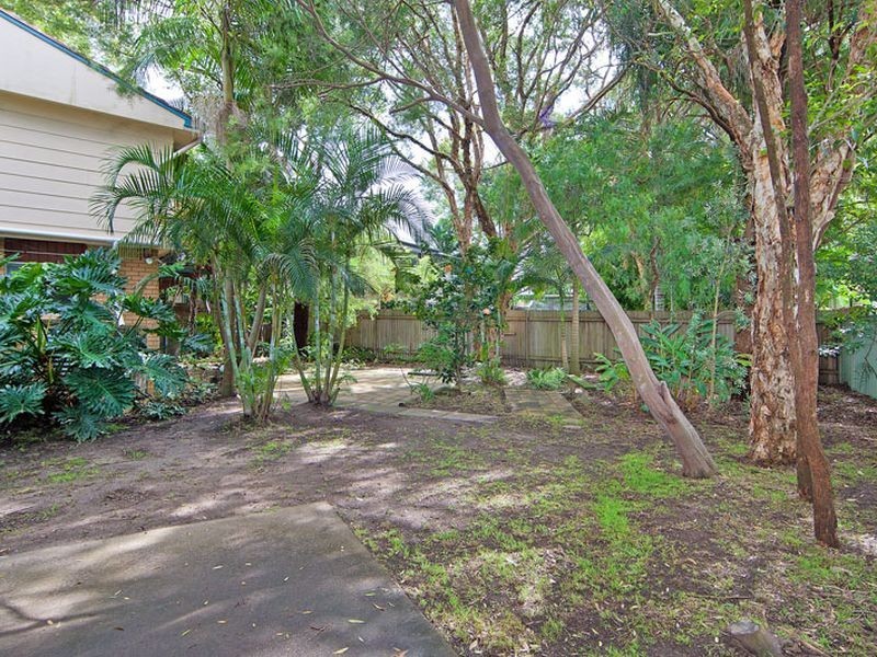 4 Garland Avenue, Killarney Vale NSW 2261