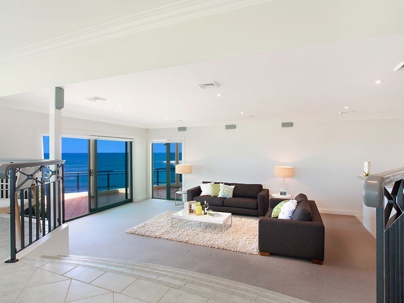 2 Werrina Parade, Blue Bay NSW 2261