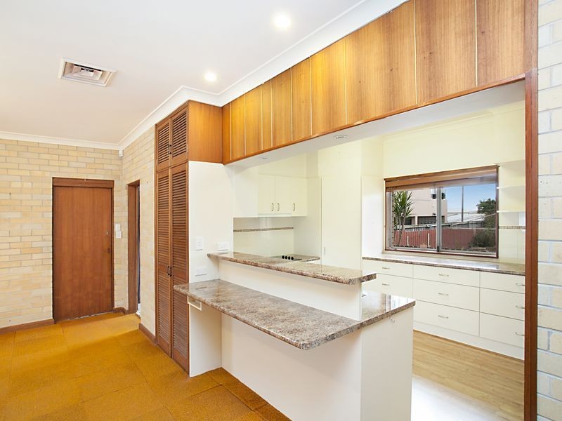 18 Yamba Street, The Entrance NSW 2261