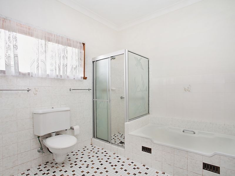 18 Yamba Street, The Entrance NSW 2261