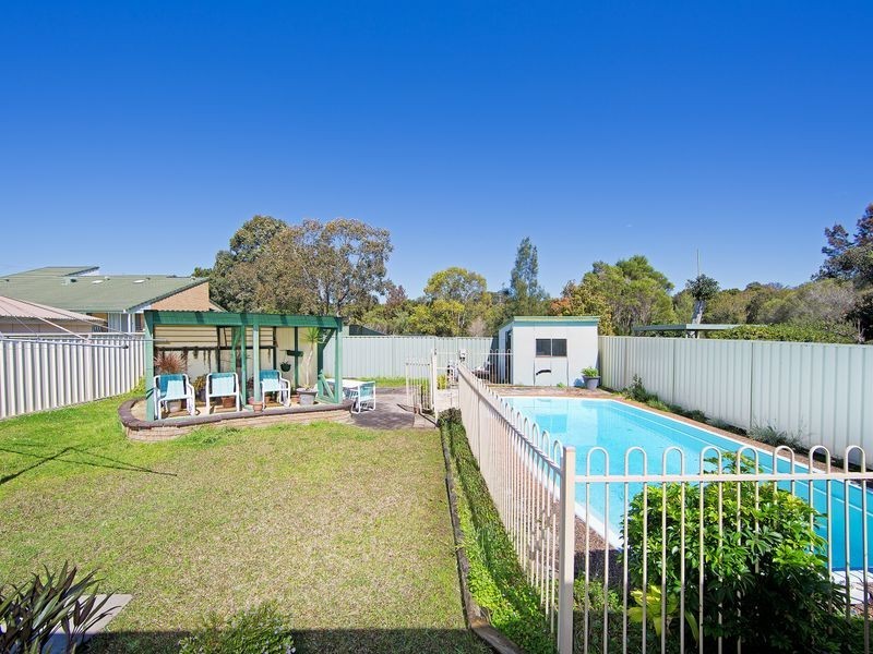 8 Warratta Road, Killarney Vale NSW 2261