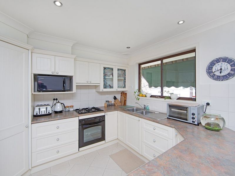 8 Warratta Road, Killarney Vale NSW 2261