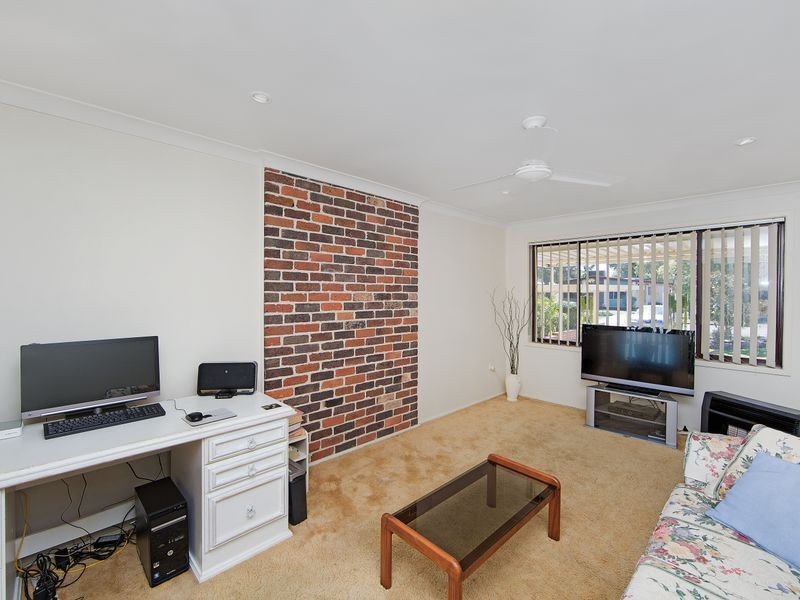 8 Warratta Road, Killarney Vale NSW 2261