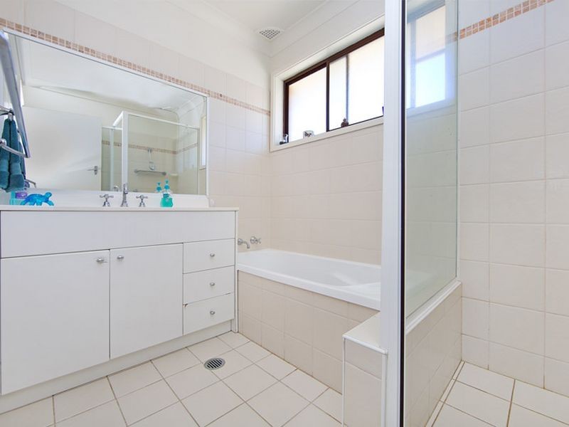 8 Warratta Road, Killarney Vale NSW 2261