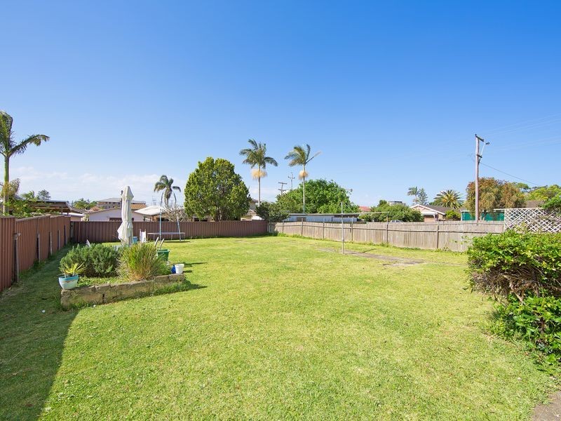 12 Campbell Avenue, The Entrance NSW 2261