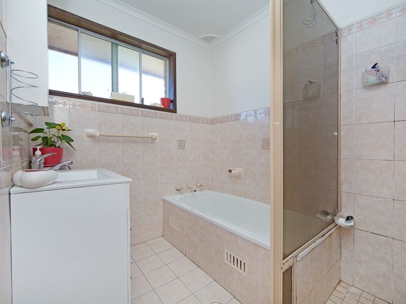 12 Campbell Avenue, The Entrance NSW 2261