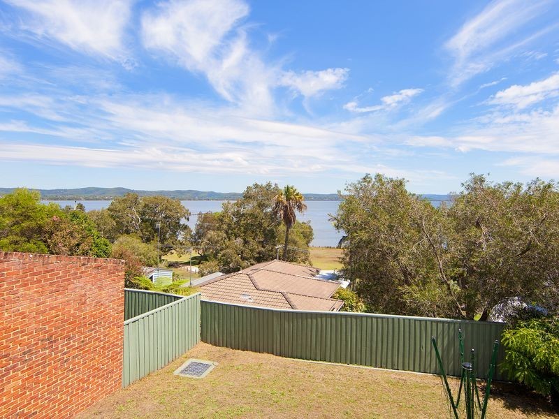 1/5 Gordon Road, Long Jetty NSW 2261