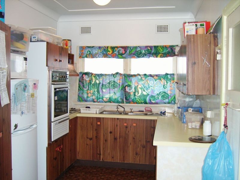 17 Coogee Avenue, The Entrance North NSW 2261