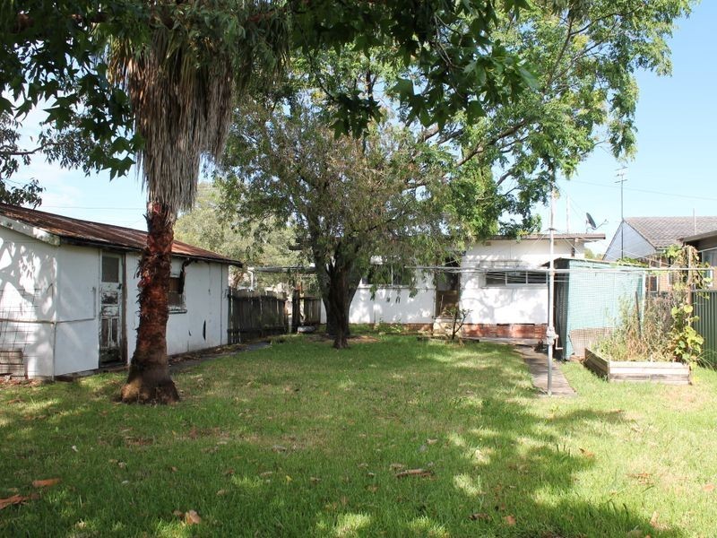 32 Bass Avenue, Killarney Vale NSW 2261