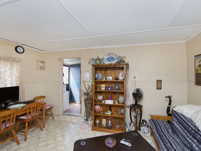 11 Campbell Avenue, The Entrance NSW 2261