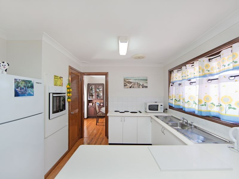 28 Warrigal Street, The Entrance NSW 2261