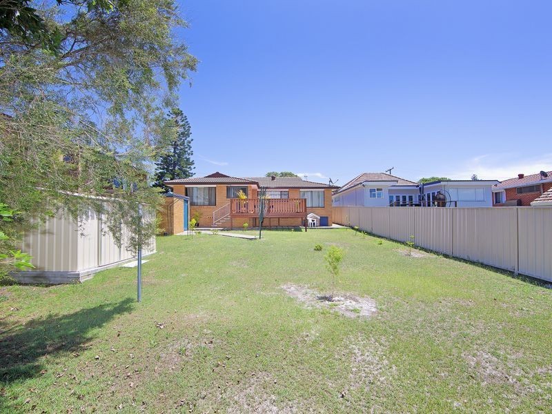 28 Warrigal Street, The Entrance NSW 2261