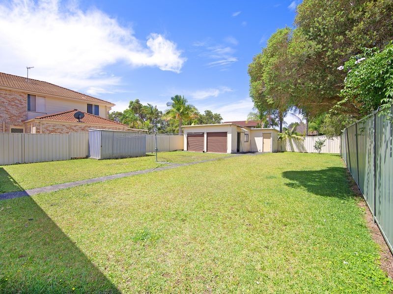 22 Hume Boulevard, Killarney Vale NSW 2261