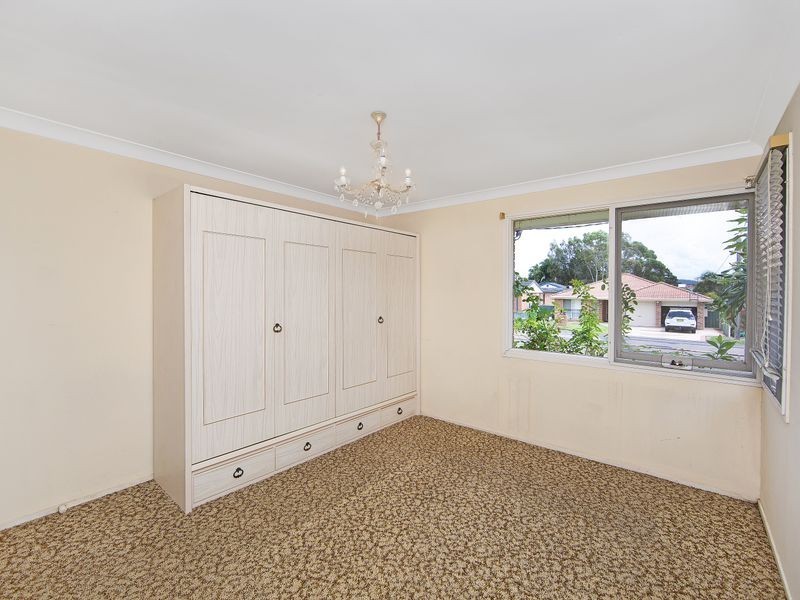 22 Hume Boulevard, Killarney Vale NSW 2261